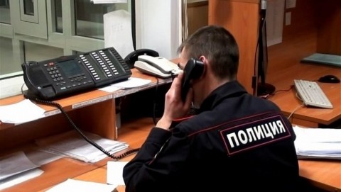 За ночь в Воркуте один автомобиль был поврежден, а из другого похищено имущество За ночь в Воркуте один автомобиль был поврежден, а из другого похищено имущество